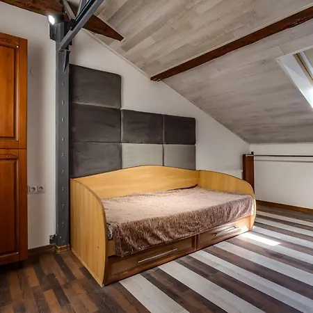 Apartment Four Bedrooms In The Heart Of
