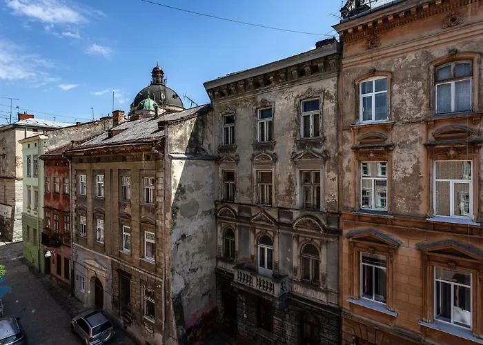 Four Bedrooms In The Heart Of Апартаменти Львів