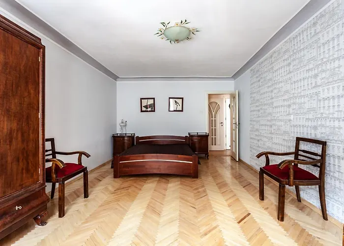 Four Bedrooms In The Heart Of * Львів