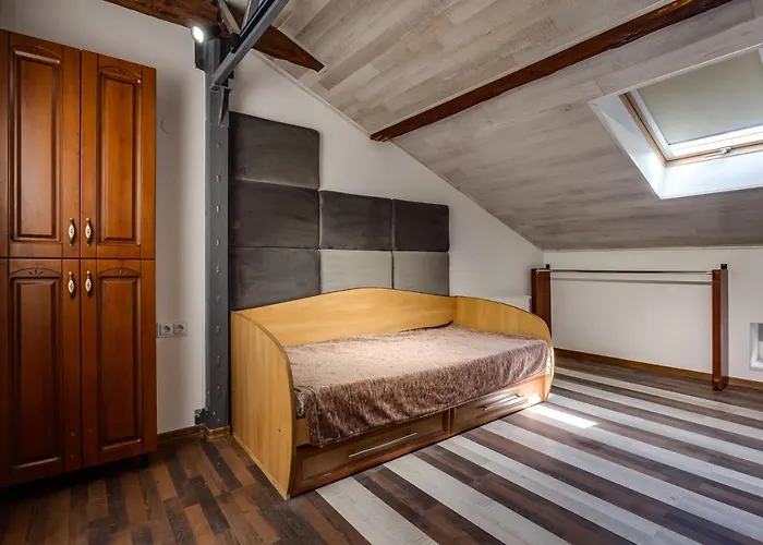 Апартаменти Four Bedrooms In The Heart Of