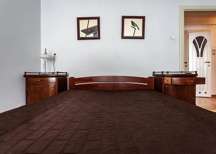 Апартаменти Four Bedrooms In The Heart Of *